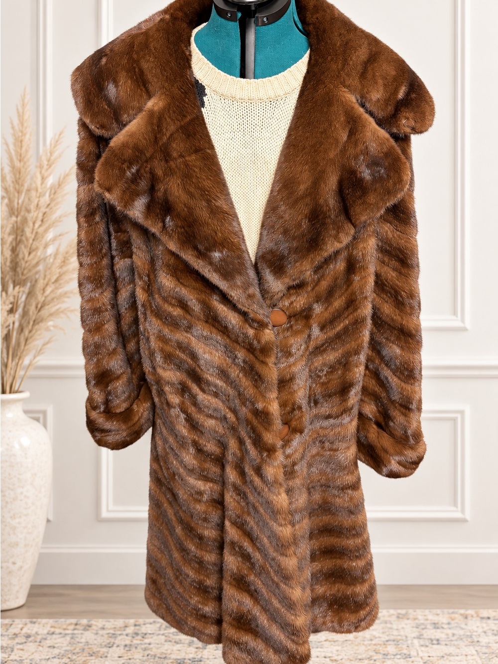 Vintage Louis Féraud Mahogany Mink Coat – Large – 43”
